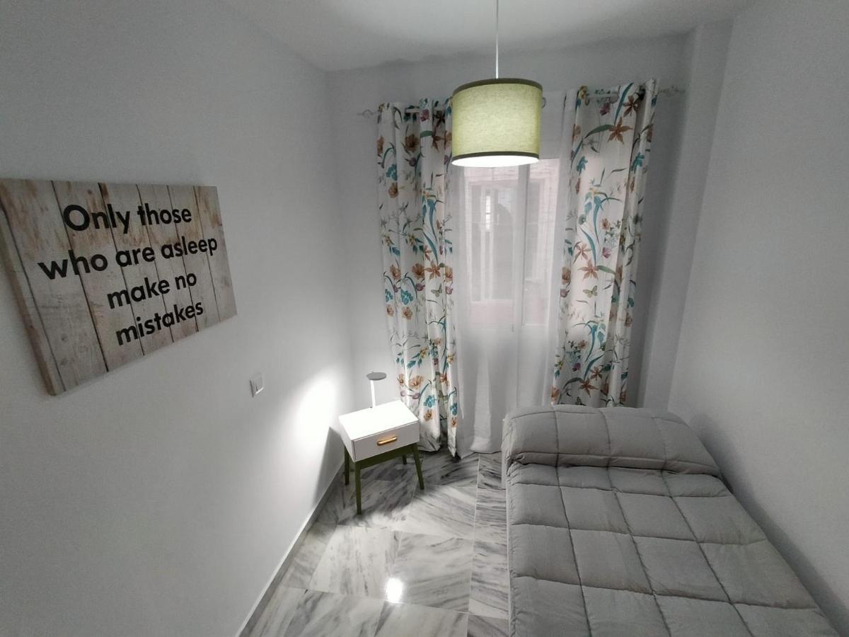 Apartamento Amplio, Seneca 1A Junto Al Centro Málaga Eksteriør billede
